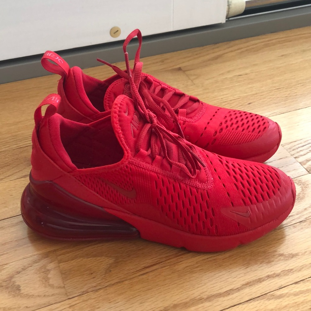 Red Nike Air Max 270